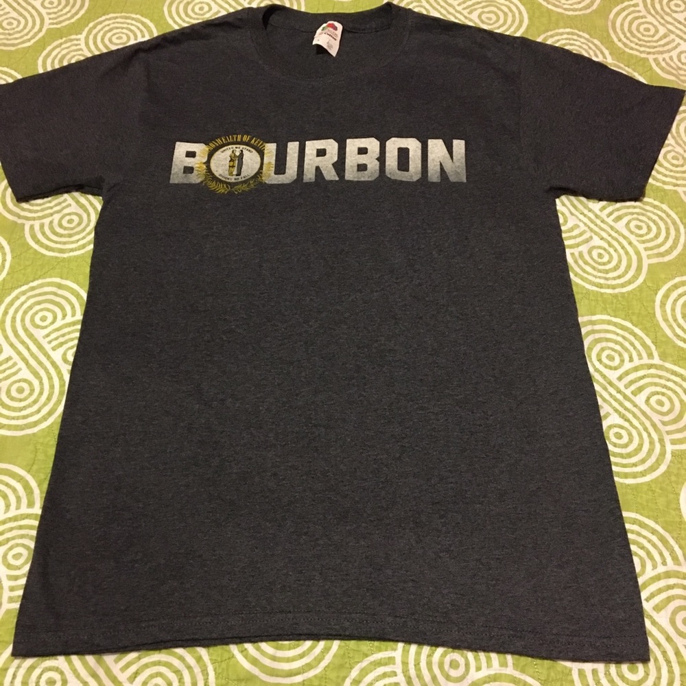 Commonwealth of Ky Bourbon T Shirt. Unisex Small.